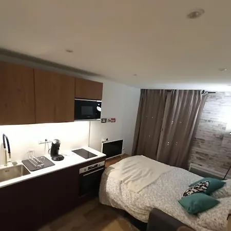 Le Sasha Apartment *